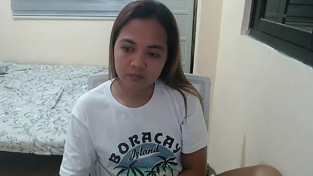 Snapshot of xTheLastVIRGINx chatting on 10/18/25, 02:51 xTheLastVIRGINx online show from 10/18/25, 02:51