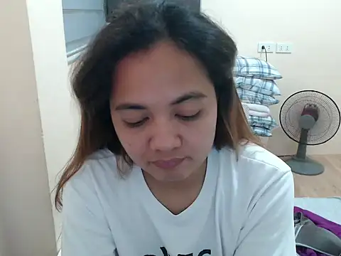 Snapshot of xTheLastVIRGINx chatting on 04/03/26, 05:00 xTheLastVIRGINx online show from 04/03/26, 05:00