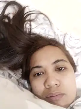 Snapshot of xTheLastVIRGINx chatting on 04/19/26, 07:38 xTheLastVIRGINx online show from 04/19/26, 07:38