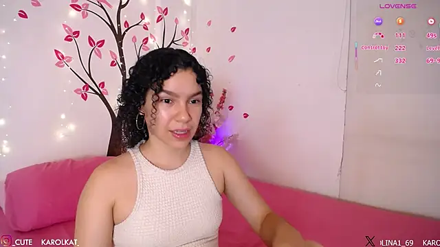 Snapshot of Karolina_1 chatting on 05/07/26, 01:22 Karolina 1 online show from 05/07/26, 01:22