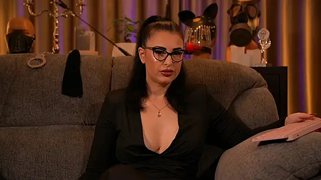 kelly kent online show from 10/06/25, 12:08