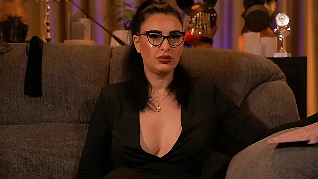 kelly kent online show from 10/27/25, 11:09