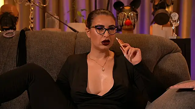 kelly kent online show from 11/27/25, 11:40