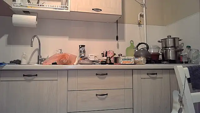 LediLedaxx online show from 12/16/24, 03:43