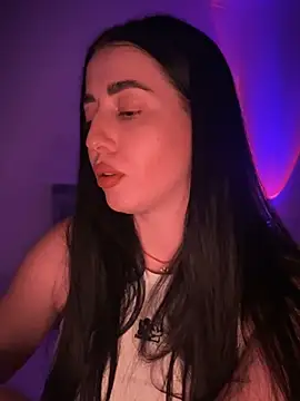 Snapshot of Emylia chatting on 02/27/25, 01:05 Emylia online show from 02/27/25, 01:05