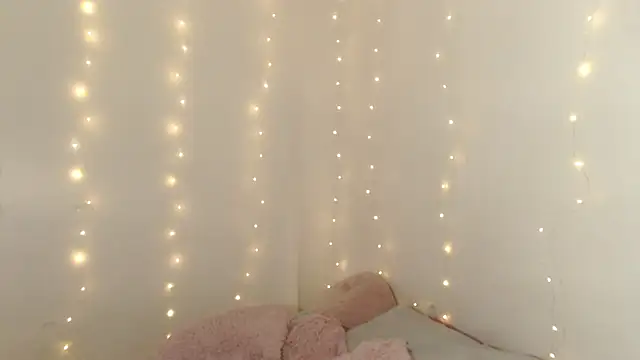 Snapshot of SweetSofty chatting on 09/26/25, 10:03 SweetSofty online show from 09/26/25, 10:03