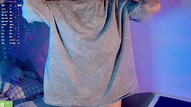 Snapshot of xwiuiwx chatting on 12/07/24, 02:42 xwiuiwx online show from 12/07/24, 02:42