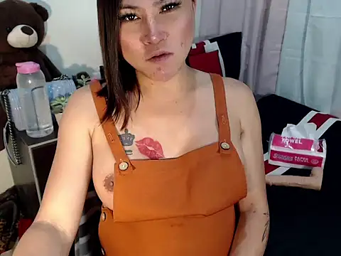 Snapshot of imyours-chenxx chatting on 04/07/26, 01:33 imyours-chenxx online show from 04/07/26, 01:33