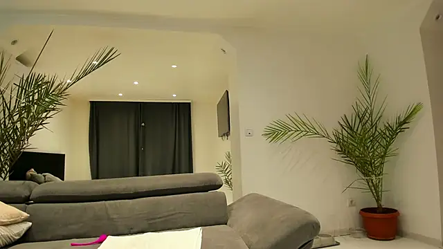 Snapshot of MissPanthera chatting on 02/26/25, 02:14 MissPanthera online show from 02/26/25, 02:14