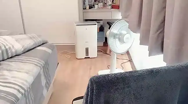 tw yaya online show from 03/01/25, 02:04