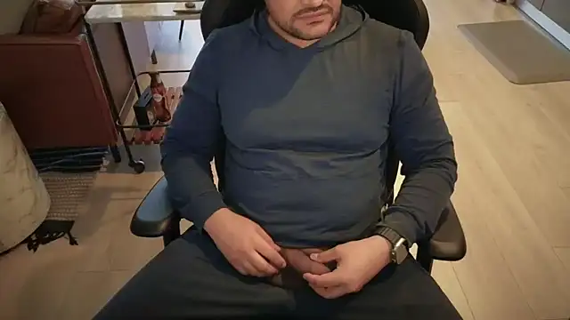 HungandThickLatin online show from 11/14/25, 07:23