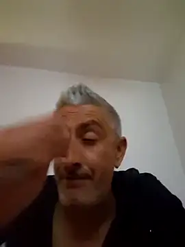 Snapshot of cuci45 chatting on 03/15/26, 08:15 cuci45 online show from 03/15/26, 08:15