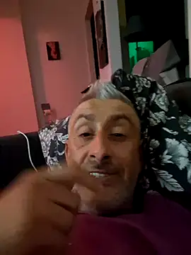 Snapshot of cuci45 chatting on 03/22/26, 10:13 cuci45 online show from 03/22/26, 10:13