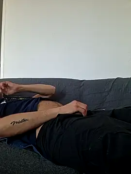 Snapshot of cuci45 chatting on 04/06/26, 05:03 cuci45 online show from 04/06/26, 05:03