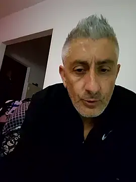 Snapshot of cuci45 chatting on 04/11/26, 10:58 cuci45 online show from 04/11/26, 10:58