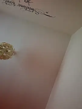 Snapshot of cuci45 chatting on 04/17/26, 06:44 cuci45 online show from 04/17/26, 06:44