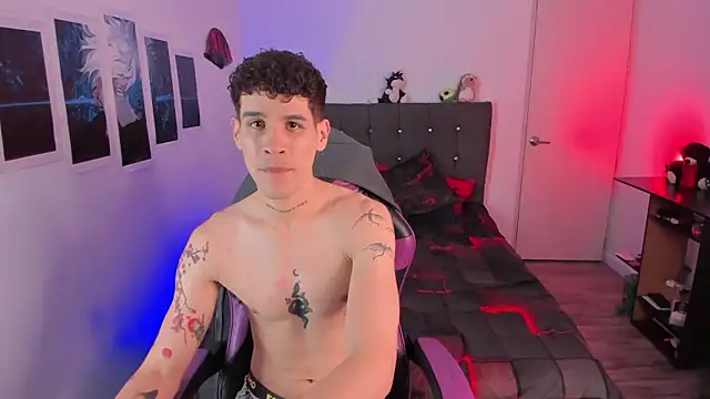 Snapshot of andybxby chatting on 03/11/26, 11:55 andybxby online show from 03/11/26, 11:55