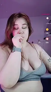 Snapshot of cutenessa chatting on 01/17/26, 11:15 cutenessa online show from 01/17/26, 11:15