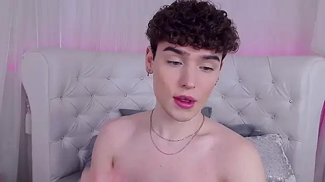 RobbyCharming online show from 12/04/25, 03:49