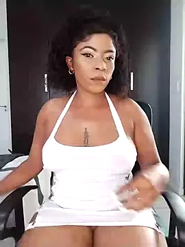 Snapshot of Lalakin90 chatting on 01/19/25, 07:25 Lalakin90 online show from 01/19/25, 07:25