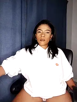 Snapshot of Lalakin90 chatting on 02/17/25, 08:47 Lalakin90 online show from 02/17/25, 08:47