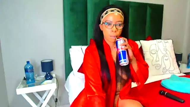 Snapshot of Lalakin90 chatting on 10/19/25, 02:12 Lalakin90 online show from 10/19/25, 02:12