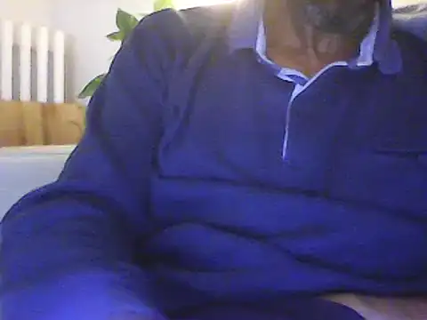 Snapshot of Malcomvs97 chatting on 01/08/25, 01:00 Malcomvs97 online show from 01/08/25, 01:00