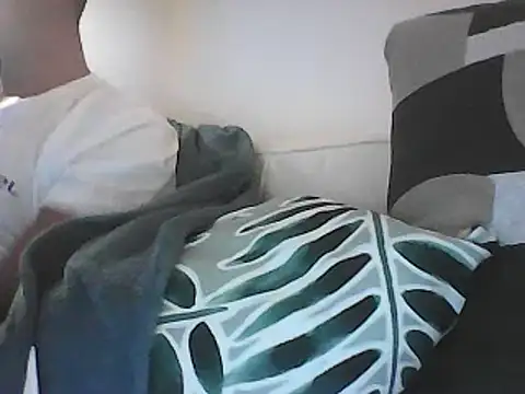 Snapshot of Malcomvs97 chatting on 03/19/25, 06:35 Malcomvs97 online show from 03/19/25, 06:35