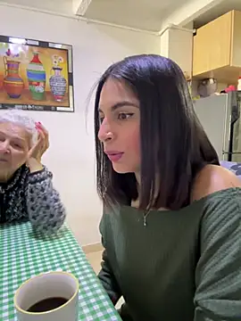 charlotte stevenss  online show from 01/31/25, 02:28