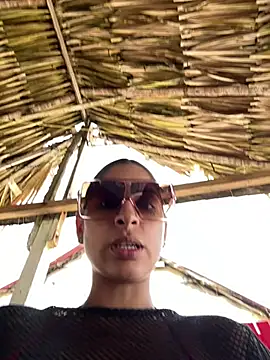 charlotte stevenss  online show from 02/12/25, 04:22