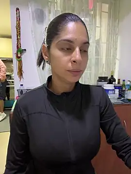 charlotte stevenss  online show from 03/20/25, 02:53