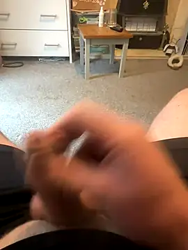 Averagematt1991 online show from 11/10/25, 02:16