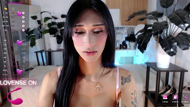 Unforttable Anisha online show from 11/16/25, 12:22