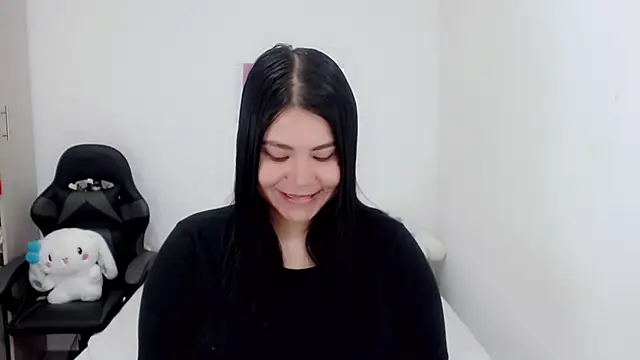 Snapshot of Youlittlepervertt_ chatting on 02/07/25, 10:50 Youlittlepervertt online show from 02/07/25, 10:50