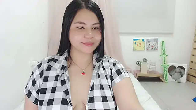 Snapshot of Youlittlepervertt_ chatting on 11/20/25, 11:26 Youlittlepervertt online show from 11/20/25, 11:26