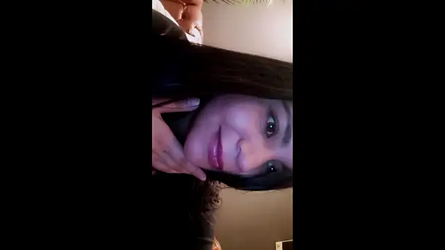 Snapshot of Youlittlepervertt_ chatting on 02/18/26, 11:33 Youlittlepervertt online show from 02/18/26, 11:33