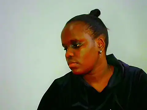 Snapshot of sexydarl chatting on 10/31/25, 05:19 sexydarl online show from 10/31/25, 05:19