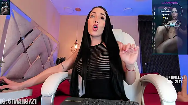 Snapshot of marcela_Davila chatting on 12/13/24, 03:05 marcela Davila online show from 12/13/24, 03:05