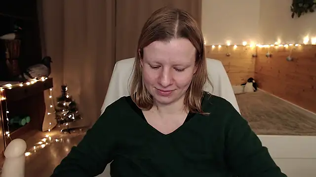 Snapshot of Exponent_5 chatting on 12/28/24, 02:33 Exponent 5 online show from 12/28/24, 02:33