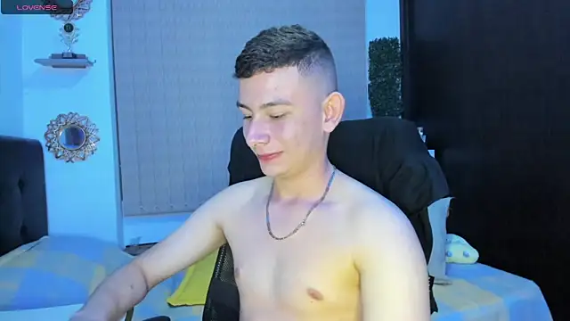 Snapshot of Christ_Miller3 chatting on 03/01/25, 04:37 Christ Miller3 online show from 03/01/25, 04:37