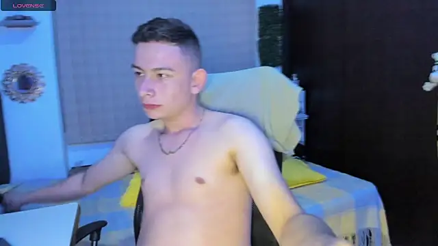 Snapshot of Christ_Miller3 chatting on 03/02/25, 12:42 Christ Miller3 online show from 03/02/25, 12:42