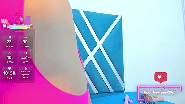 Snapshot of lara_murphy chatting on 11/12/25, 11:03 lara murphy online show from 11/12/25, 11:03