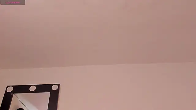 Snapshot of lara_murphy chatting on 04/13/26, 02:00 lara murphy online show from 04/13/26, 02:00