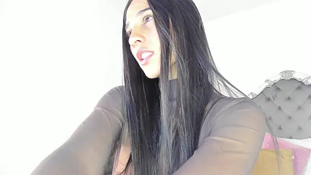 Snapshot of Valentina_Ross_ chatting on 07/01/26, 12:07 Valentina Ross online show from 07/01/26, 12:07