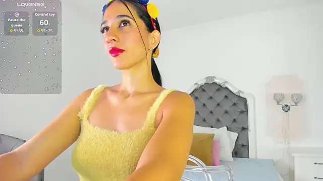 Snapshot of Valentina_Ross_ chatting on 07/07/26, 11:58 Valentina Ross online show from 07/07/26, 11:58
