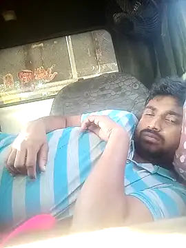 Snapshot of Driver-naru chatting on 12/19/24, 09:18 Driver-naru online show from 12/19/24, 09:18