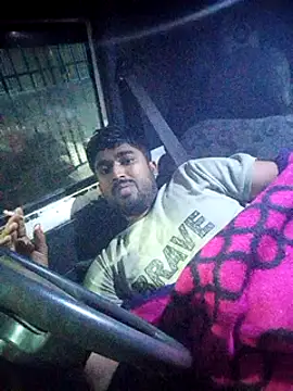 Snapshot of Driver-naru chatting on 01/22/25, 10:59 Driver-naru online show from 01/22/25, 10:59