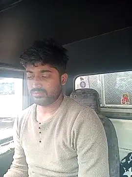 Snapshot of Driver-naru chatting on 01/30/25, 04:48 Driver-naru online show from 01/30/25, 04:48