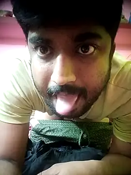 Snapshot of Driver-naru chatting on 02/01/25, 01:12 Driver-naru online show from 02/01/25, 01:12