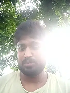 Snapshot of Driver-naru chatting on 09/15/25, 09:42 Driver-naru online show from 09/15/25, 09:42